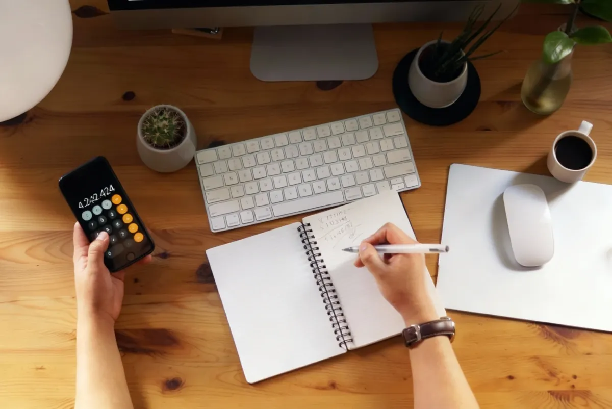 Dicas de educação financeira simples e eficazes para sair do vermelho