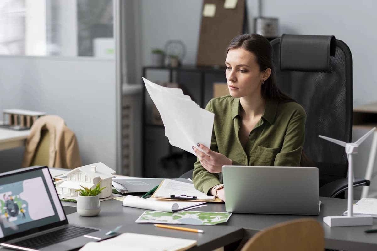 Antecipação salarial: o que é, como funciona e como o trabalhador pode conseguir