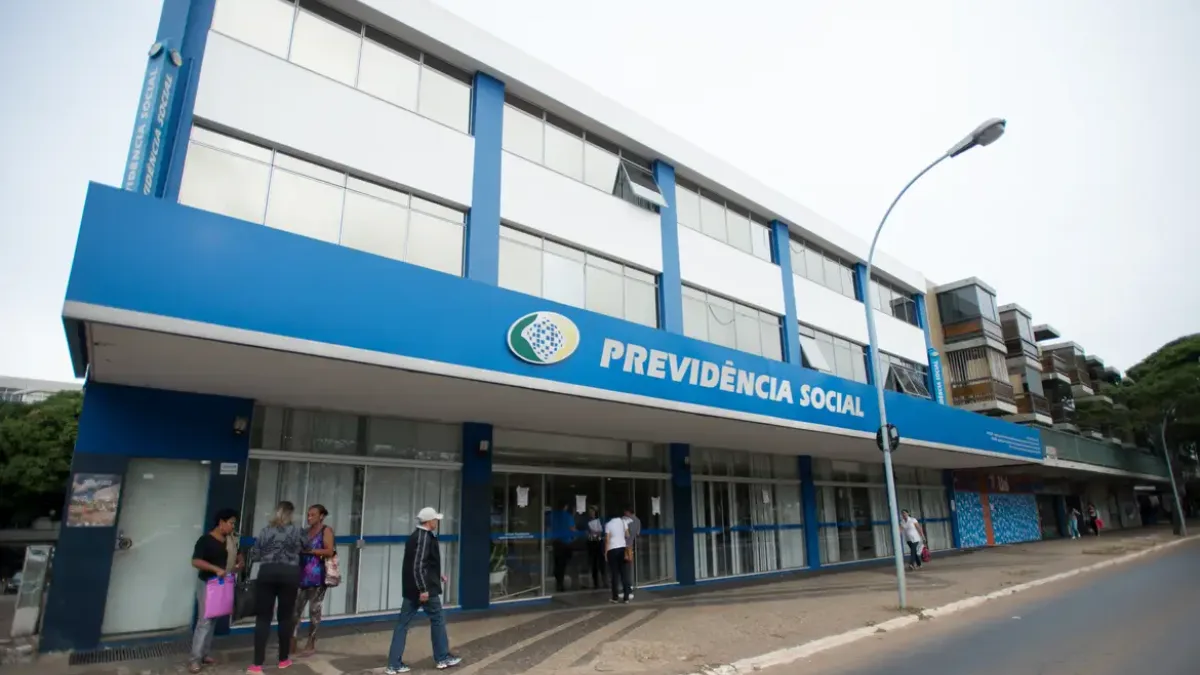 INSS: Sistema dá erro e gera emissão de laudos médicos com dizeres "blá blá blá"