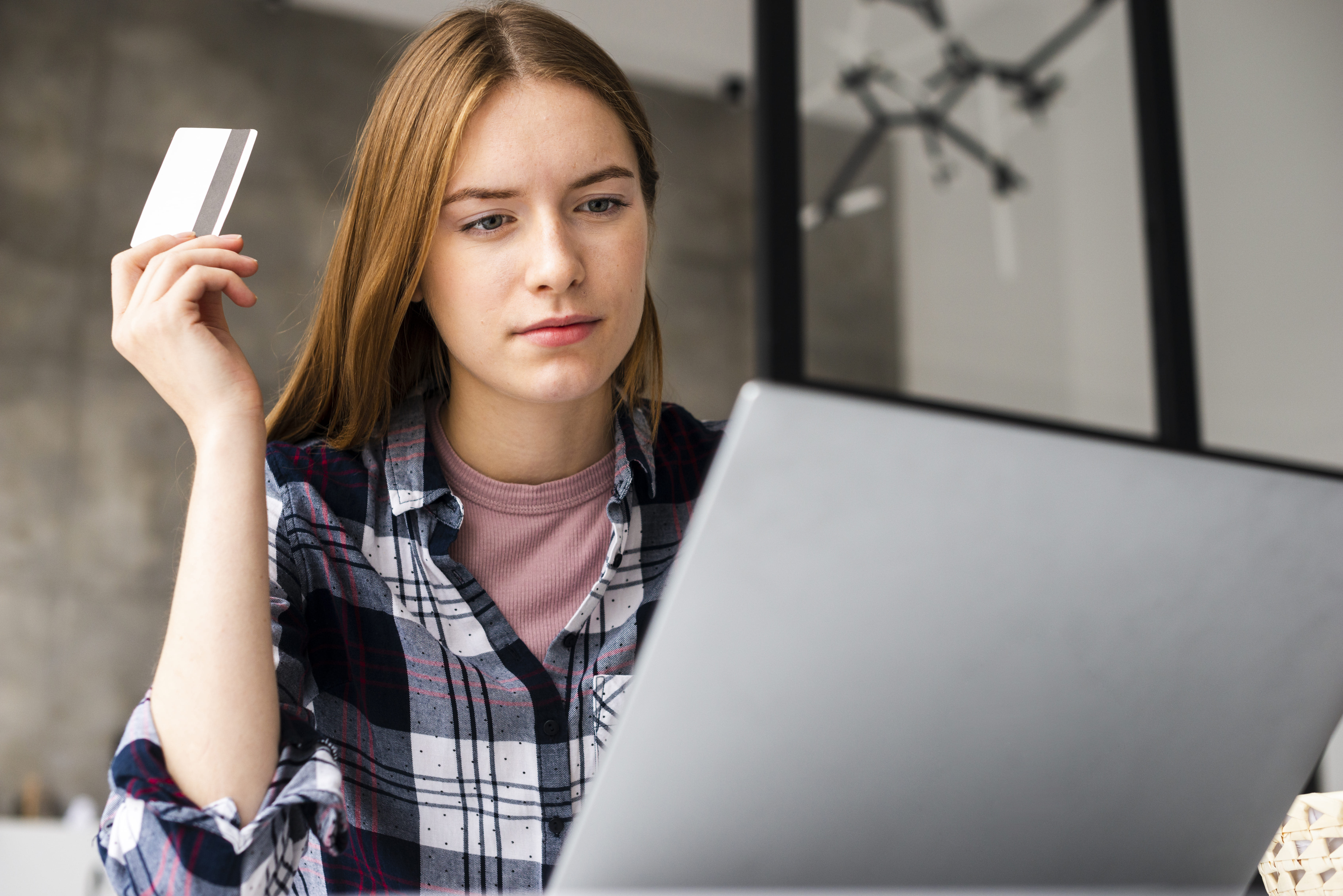 Como escolher o melhor cartão consignado?