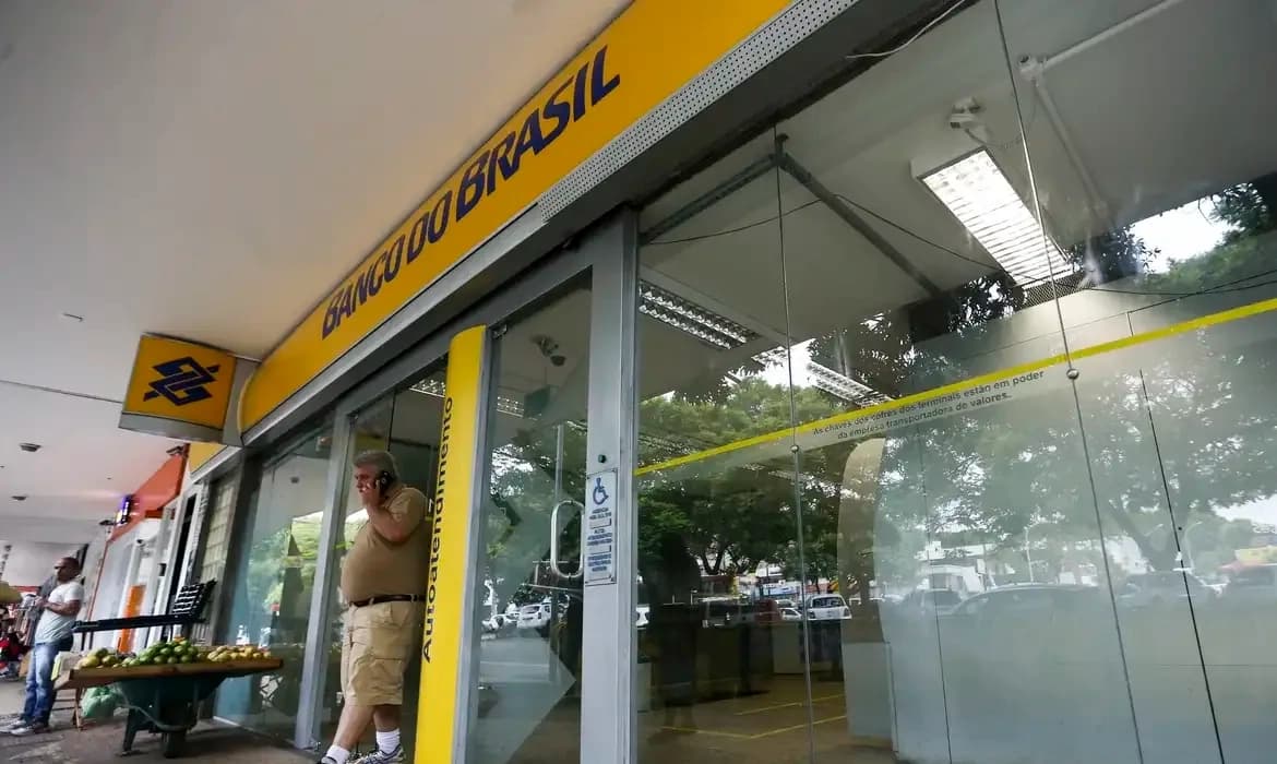 Lula pede para Banco do Brasil ampliar ofertas de crédito