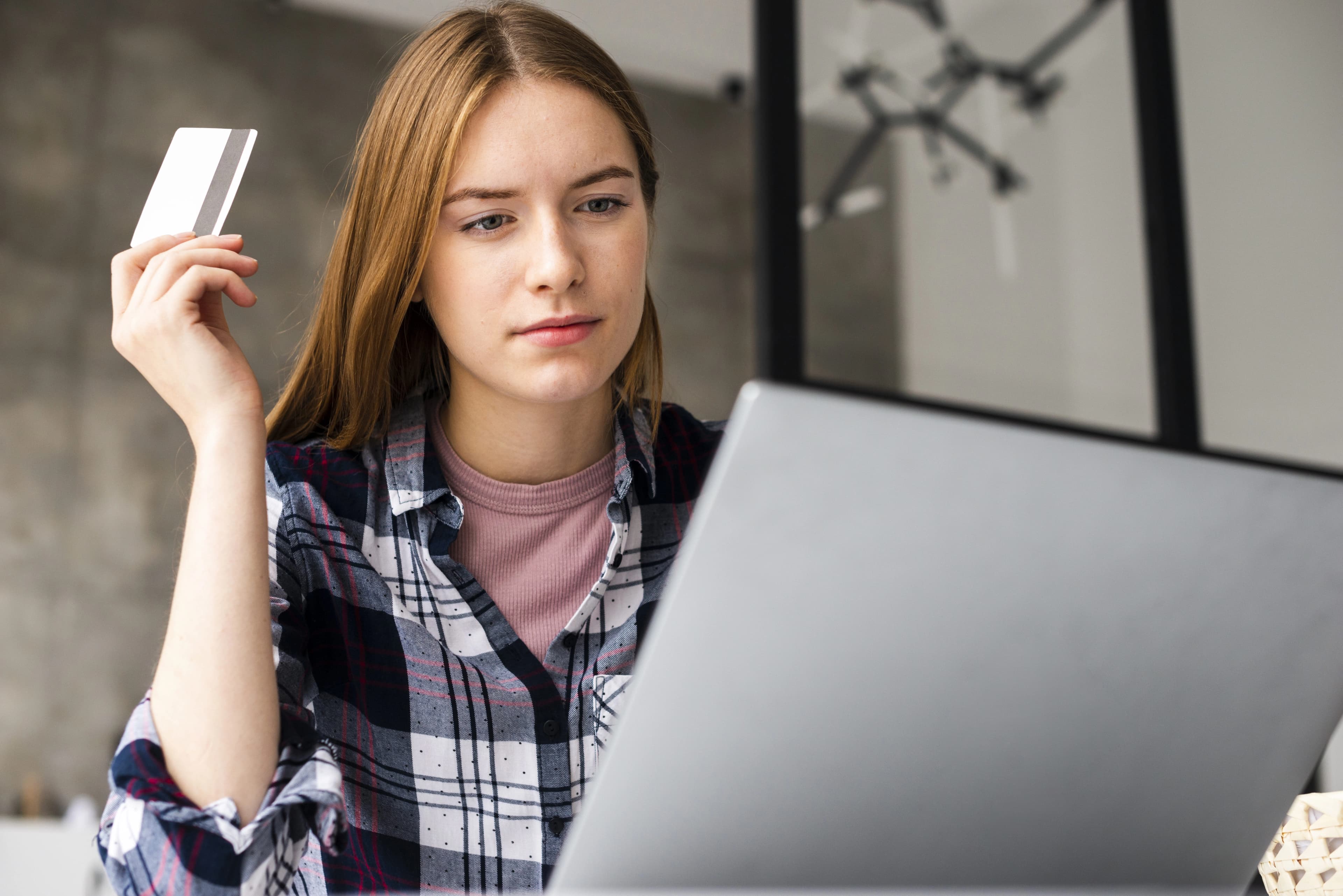 Como escolher o melhor cartão consignado?