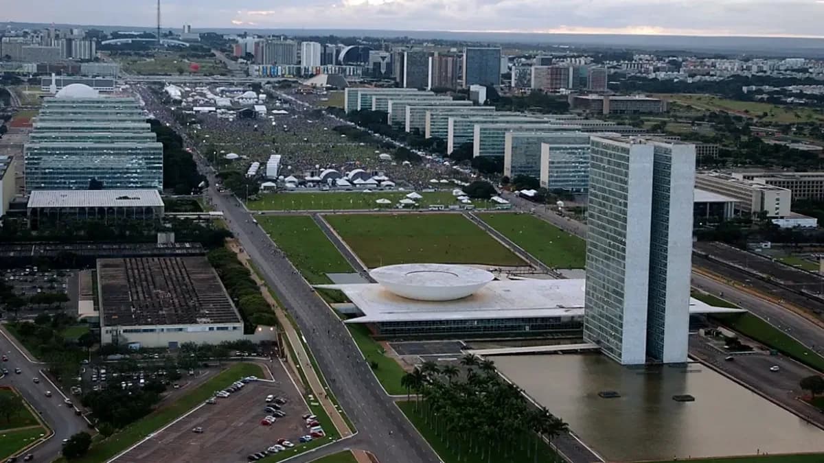 Governo diz que não vai discutir aumento salarial para servidor federal em 2025