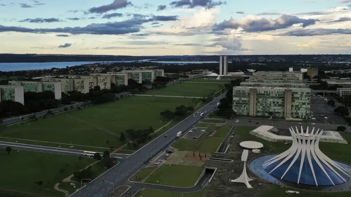 Governo finaliza projeto de reajuste salarial para servidores públicos; veja como ficou