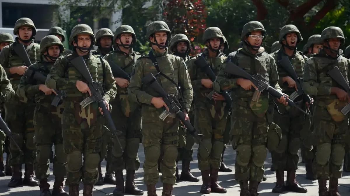 Militares vão receber aumento salarial de 9% até 2026