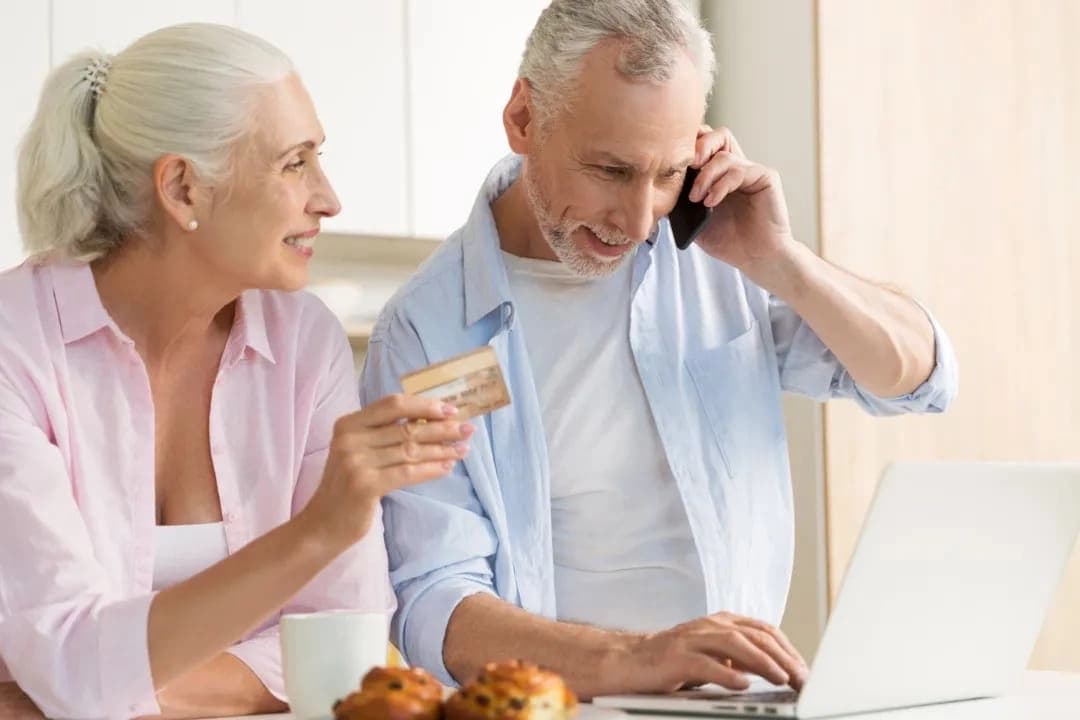 Posso obter um cartão de crédito consignado com restrição no nome?