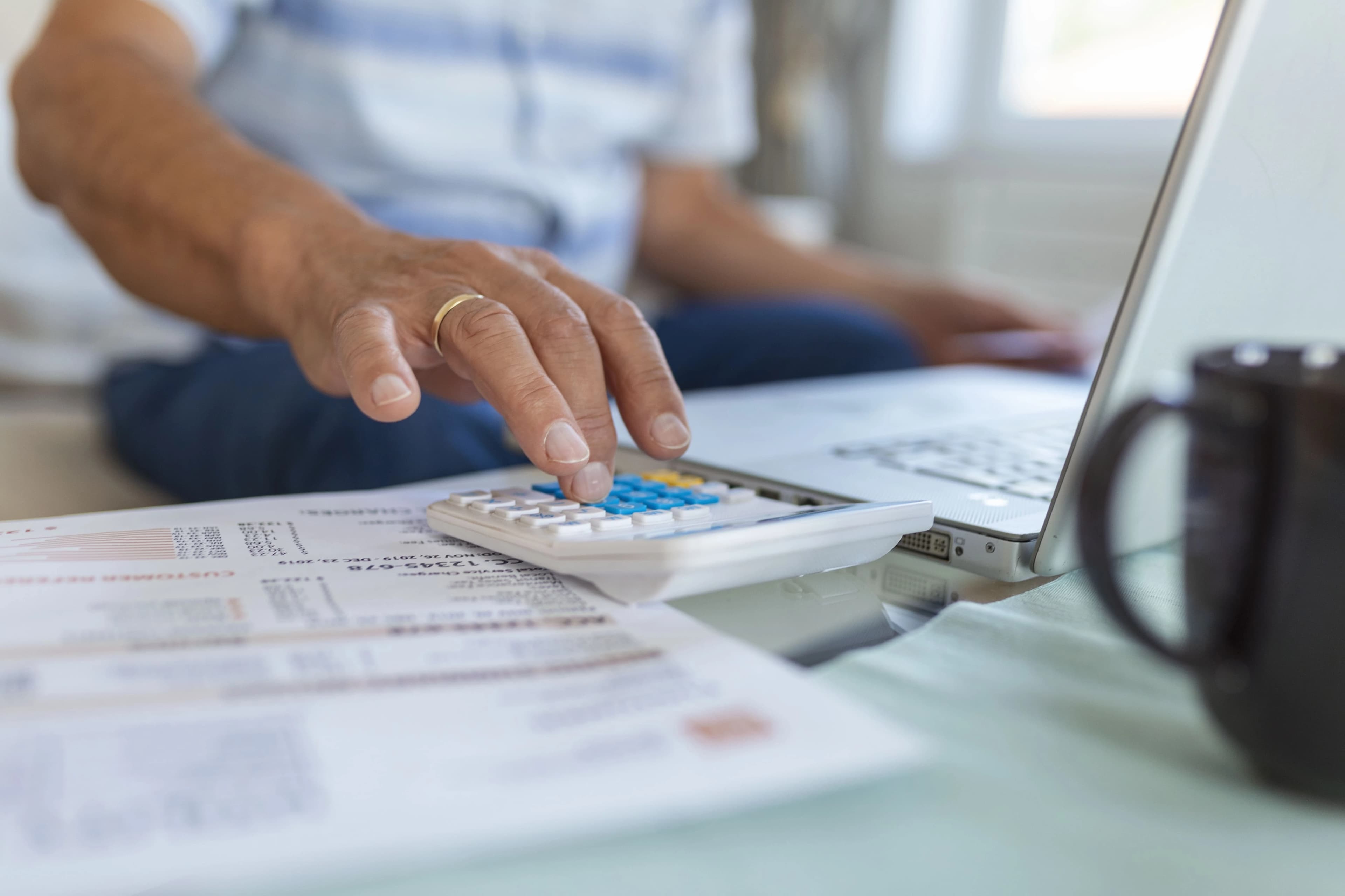 Selic: Taxa de juros cai para 10,75%; como isso impacta as ofertas de crédito consignado?