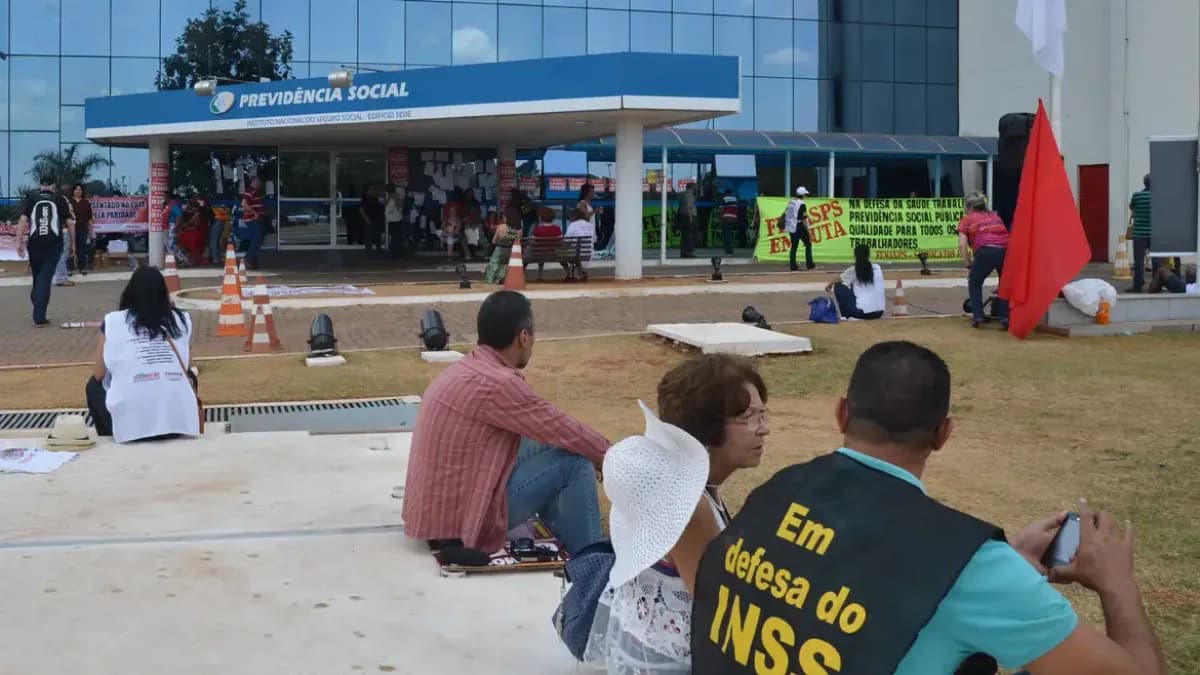 Greve do INSS continua mesmo após acordos