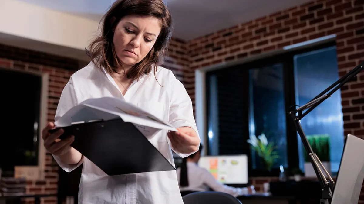 Férias na CLT: Posso tirar com 1 ano? Veja regras e cálculo completo